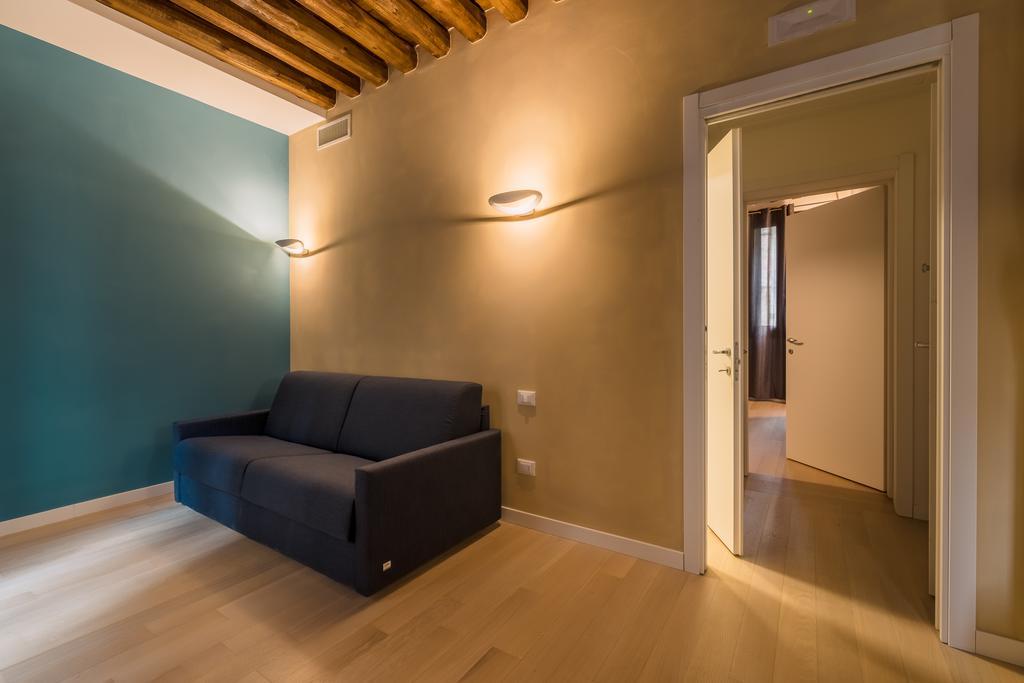 Appartement Charming Palace Corte Del Teatro *